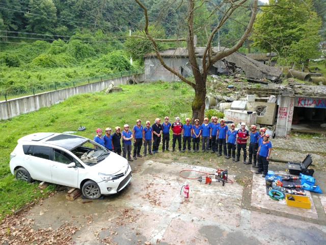 İtfaiye Teşkilatından ‘Trafik Kazalarına Müdahale’ Eğitimi