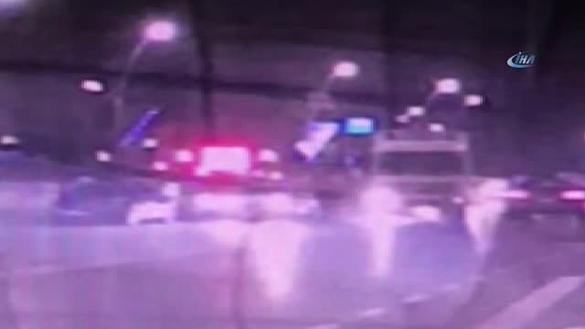 Polis Memuru Kontrol Ettiği Aracın Sürücüsü Tarafından Böyle Sürüklendi