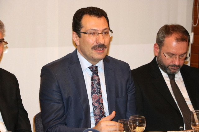 AK Parti Genel Başkan Yardımcısı Yavuz: ‘Cumhurbaşkanımız Yurt Dışındayken Genel Merkezimiz Seçim…
