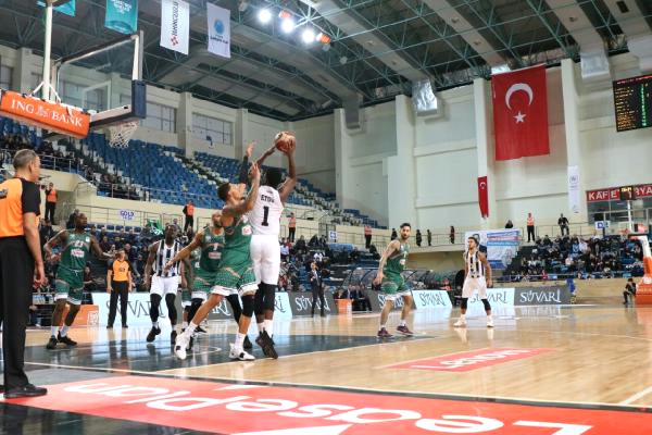 Sakarya Büyükşehir Basketbol-Banvit: 67-75