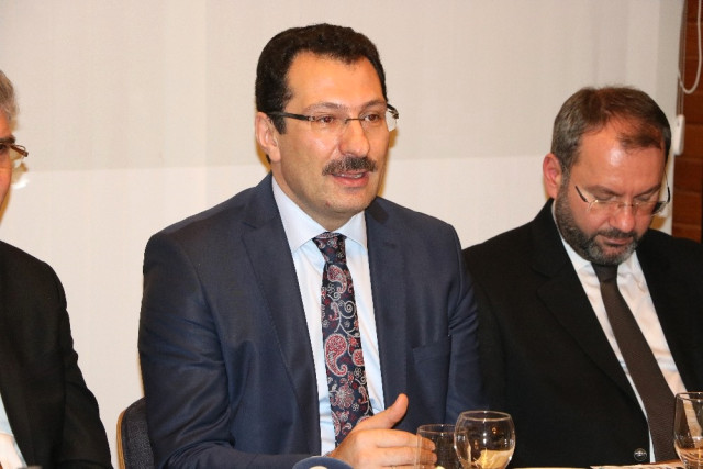 AK Parti Seçim İşlerinden Sorumlu Genel Başkan Yardımcısı Yavuz Tank Palet Fabrikası İçin Konuştu