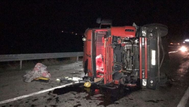 Araba ile çarpışan TIR devrildi: 2’si çocuk 4 yaralı
