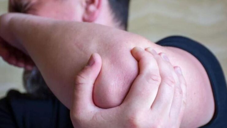 Dirseklerini masaya dayayarak çalışanlar dikkat! serçe ve yüzük parmağınızda uyuşmalar varsa…