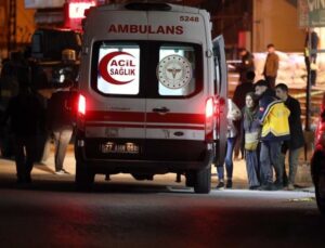 Gaziantep’te ‘çöp atma’ kavgası: 1’i polis 2 ölü, 2 yaralı
