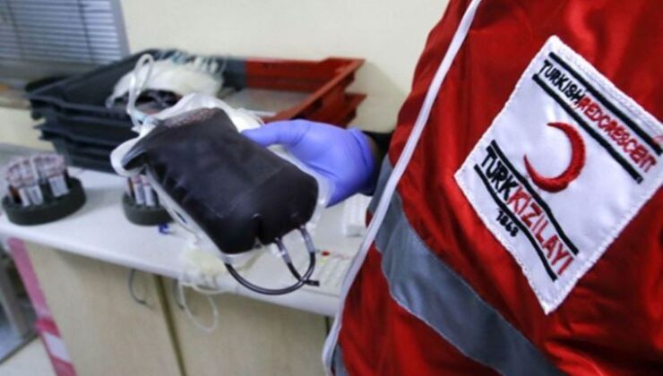 Kızılay’da kan stoku taban düzeyin altına geriledi, 10 hastadan 4’ü geri çevriliyor