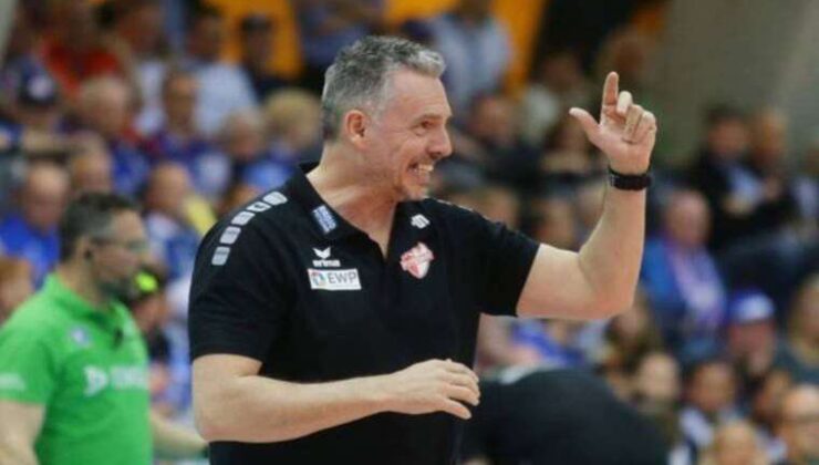 Galatasaray HDI Sigorta Bayan Voleybol Grubu’nun yeni başantrenörü Guillermo Naranjo Hernandez kimdir? Hernandez hangi kadrolarda başantrenörlük yaptı?