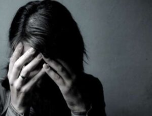 Uzmanlar uyarıyor… ‘Depresyon ve üzüntüyü birbirine karıştırmayın’