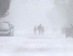 Birçok vilayet ve ilçede eğitime ‘kar’ pürüzü