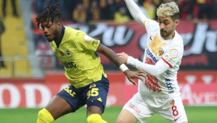 İki isim kırmızı kart gördü: Derbi öncesi Fenerbahçe’ye berbat haber!