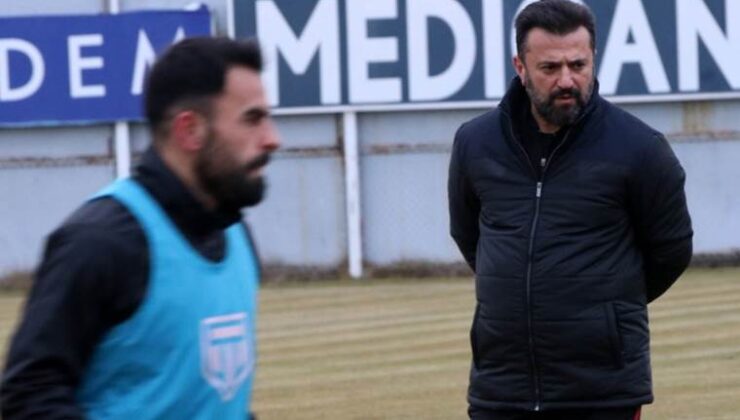 Sivasspor’da Bülent Uygun’dan büyük övgü: ’30 yıldır izlediğim en yetenekli futbolcu’
