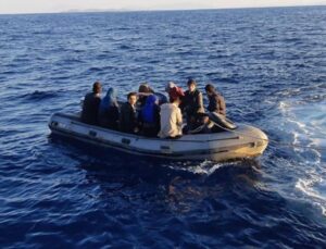 Bodrum açıklarında 50 sistemsiz göçmen kurtarıldı, 10 göçmen yakalandı