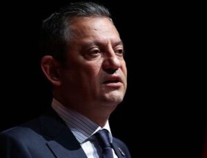 Eski genel liderlerle bir ortaya gelmişti: Özgür Özel ‘Kılıçdaroğlu’ sorusunu yanıtladı!