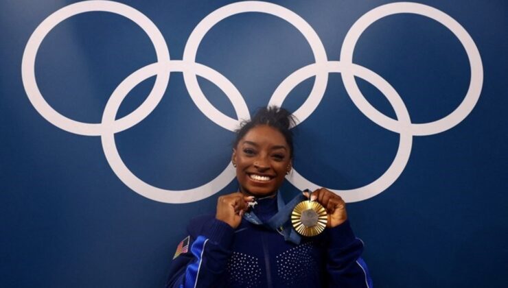 Simone Biles’tan bir altın madalya daha