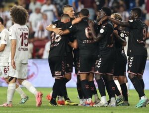 Hatayspor’un hasreti devam etti: Samsunspor’dan 3 gollü galibiyet!