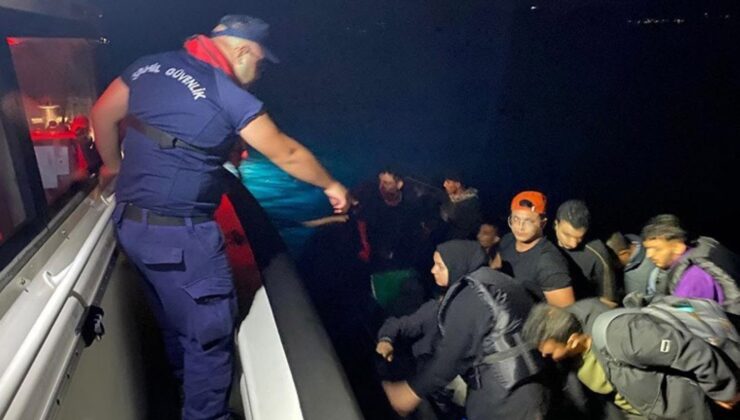 Kuşadası’nda 21 kaçak göçmen yakalandı