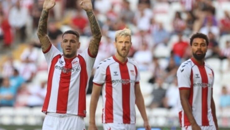 Sivasspor’a Rey Manaj’dan makûs haber!