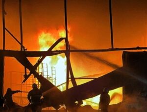 Tekirdağ’da kimyasal unsur deposunda yangın paniği!