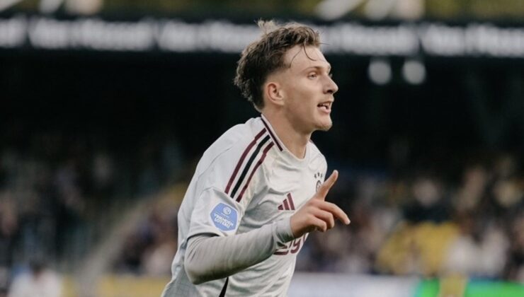 Ajax, iki golle kazandı