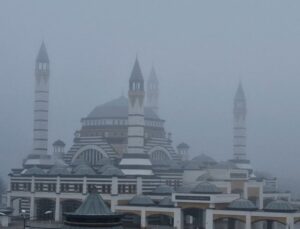 Diyarbakır’da sis tesirli oldu: Uçak seferleri iptal!