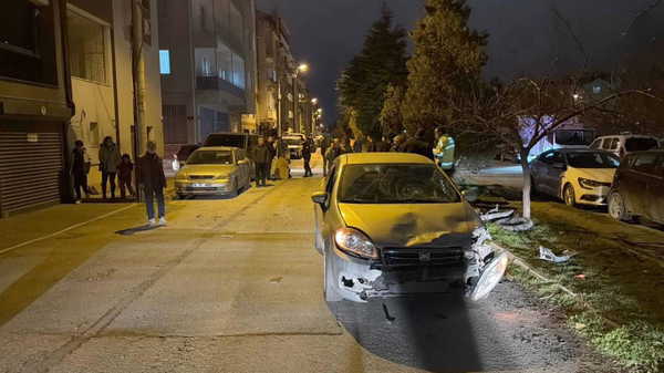 Eskişehir’de ehliyetsiz şoför bisiklete çarptı: 2 çocuk yaralandı