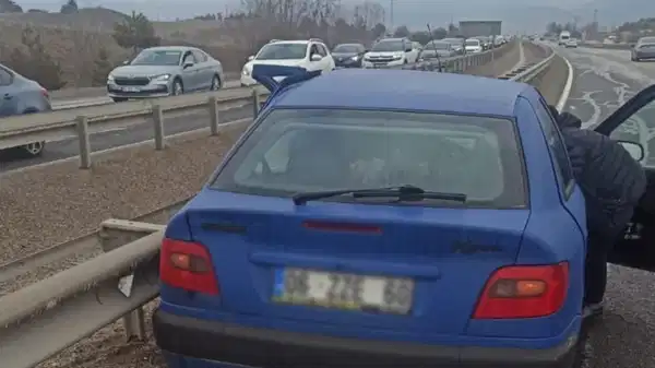 El freni çekilmeyen araç vefatına neden oldu: Şoför hayatını kaybetti, 3 yaralı!