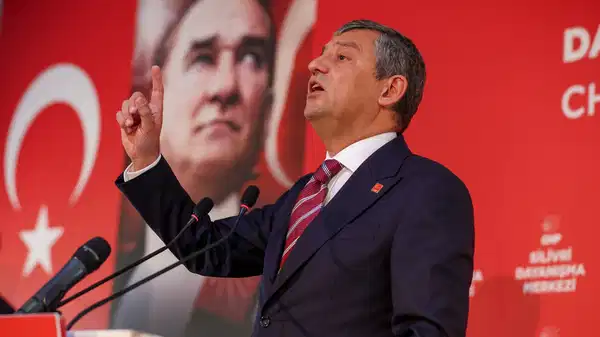 Özgür Özel’den Kuşadası mitingine çağrı!