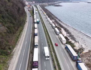 Sarp Hudut Kapısı’nda bayramda yoğunluk