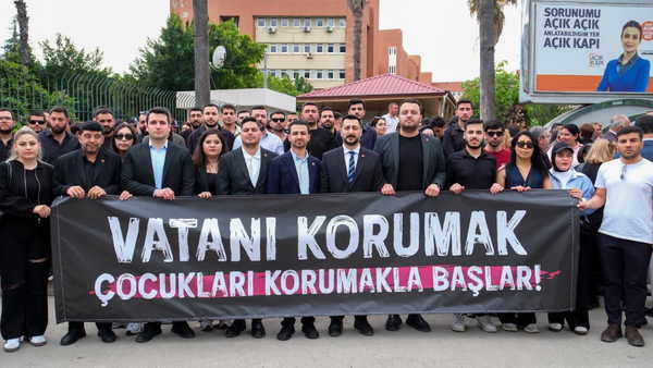 CHP Gençlik Kolları’ndan 23 Nisan yürüyüşü: Okul ataklarına karşı seslendiler