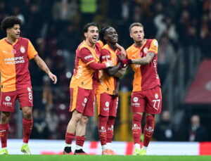 Galatasaray, Trabzonspor maçının kamp takımını duyurdu: 3 isim forma giyemeyecek!