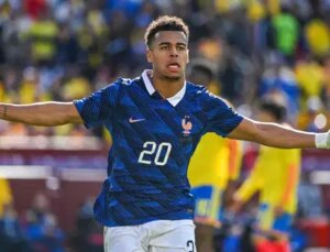 N’Golo Kante ve Davinson Sanchez forma giydi: Fransa, Kolombiya’yı 3 golle devirdi!