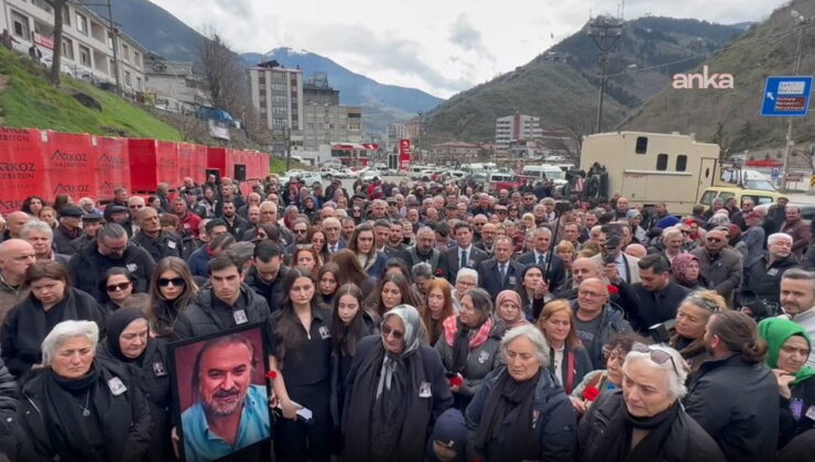 Volkan Konak vefatının birinci yılında mezarı başında anıldı: Özgür Özel ve Ekrem İmamoğlu ileti gönderdi