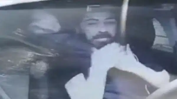İstanbul’da takside dehşet: Sürücünün boynuna ip geçirdi!