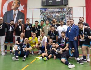 Üsküdar Üniversitesi Futsal Kadrosu Türkiye şampiyonu!
