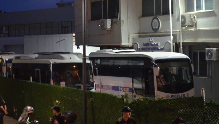 Buca Belediyesi soruşturması: Belediye başkanı Görkem Duman dahil 54 kişi adliyeye sevk edildi