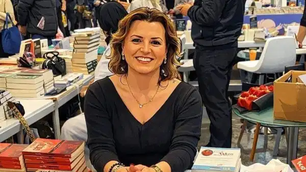 Müellif Ayten Öztürk, yeğeni tarafından bıçakla katledildi