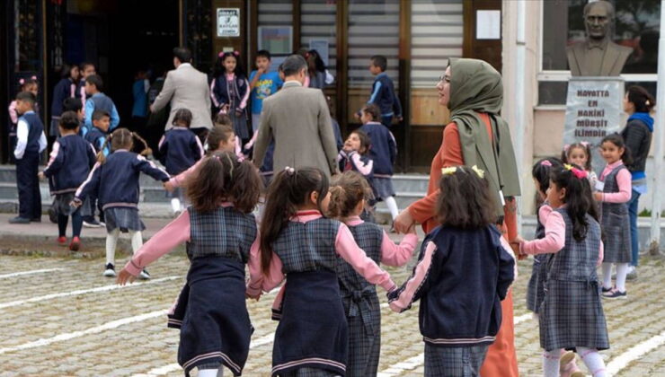 1. sınıflar ne vakit başlıyor? 2026-2027 ahenk haftası tarihleri