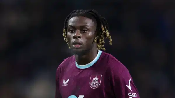 Lesley Ugochukwu kimdir? Lesley Ugochukwu kaç yaşında, nereli? Lesley Ugochukwu hangi gruplarda oynadı?