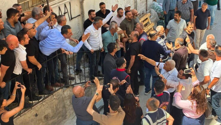 Niğde’de butlancı grubun atadığı heyet kapı dışarı edildi, il binasına girişi engellendi